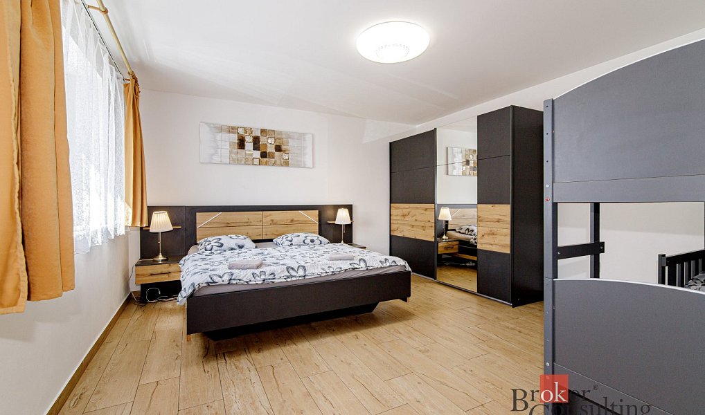 Prodej komerčního objektu (jiného typu) 250 m², Karolinka – fotka 1 z 36