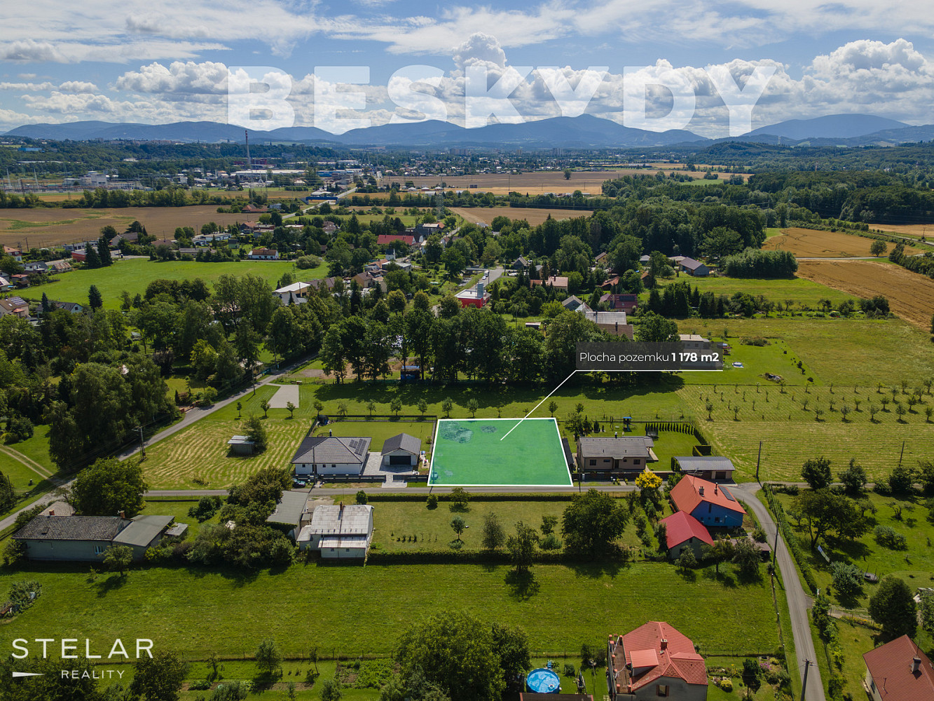 Prodej stavebního pozemku 1 178 m²