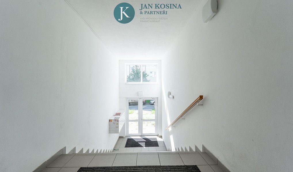 Prodej bytu 2+kk 56 m², Praha – náhled fotky 3
