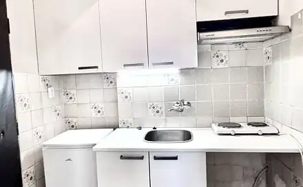 Pronájem bytu 1+kk 28 m², Ronkova, Praha 8 - Libeň