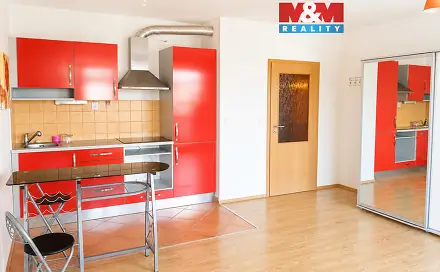 Prodej bytu 1+kk 33 m², Boloňská, Praha 10 - Horní Měcholupy