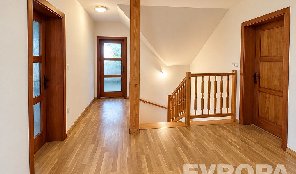 Prodej domu 182 m² s pozemkem 2 434 m², Vrchlabí – náhled fotky 18
