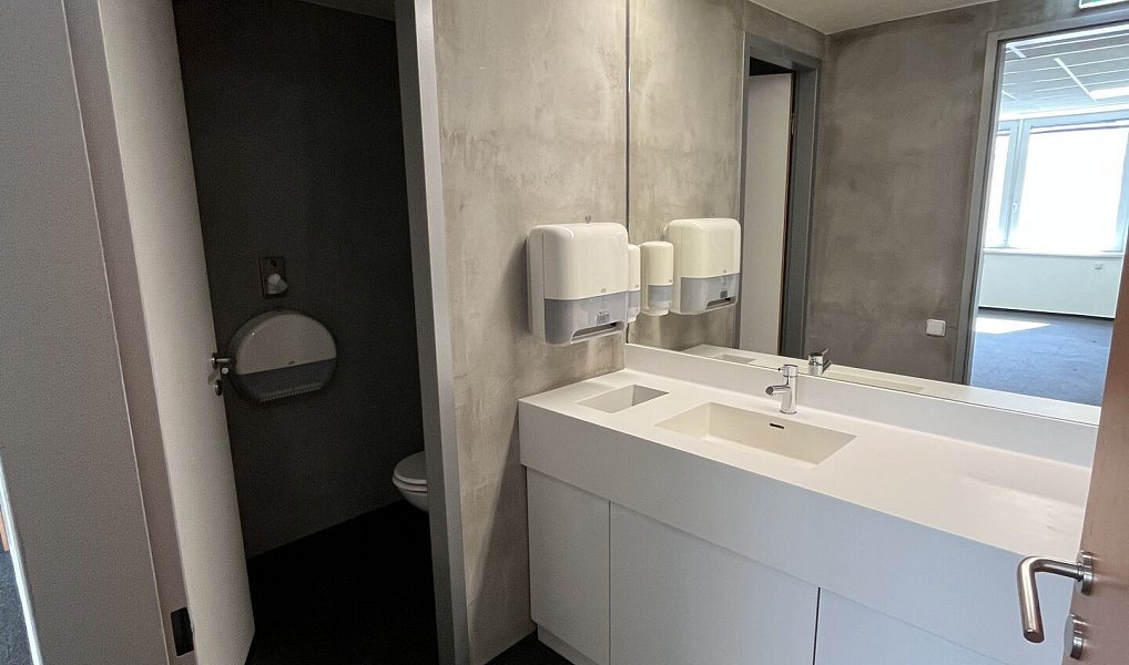 Pronájem kanceláře 356 m², Praha – náhled fotky 7