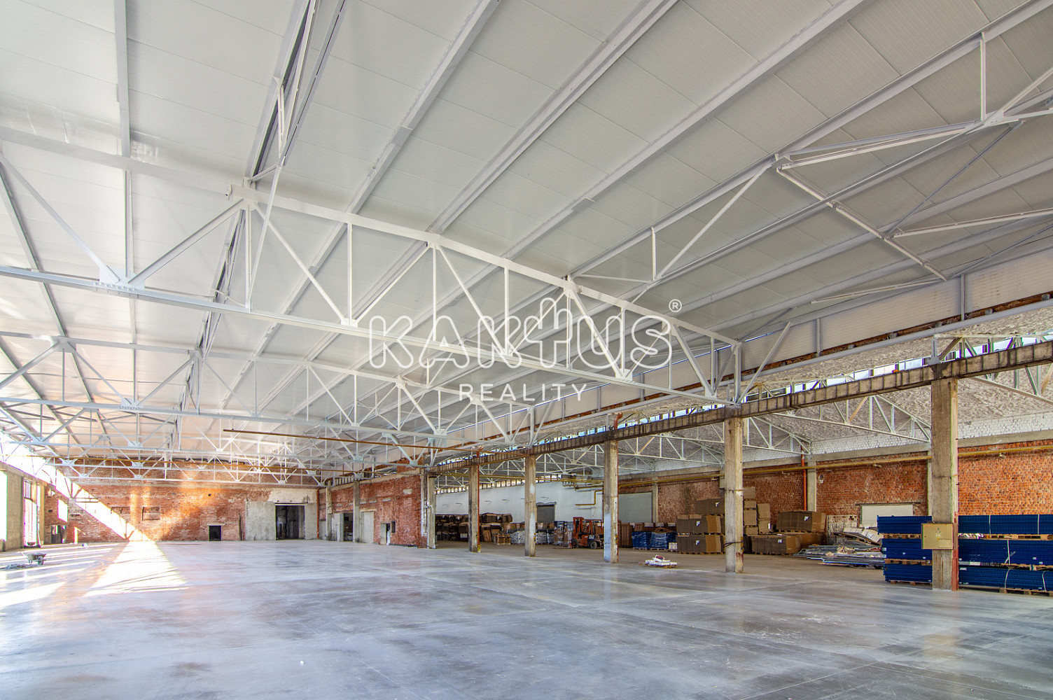 Pronájem výrobních prostor 1 810 m² — photo 4