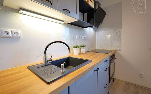 Prodej bytu 1+kk 33 m², Žarošice, okres Hodonín