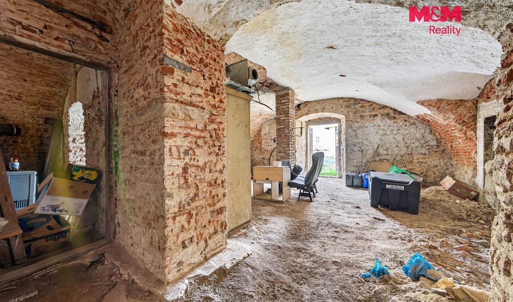 Prodej domu 340 m² s pozemkem 431 m², Studená – náhled fotky 23