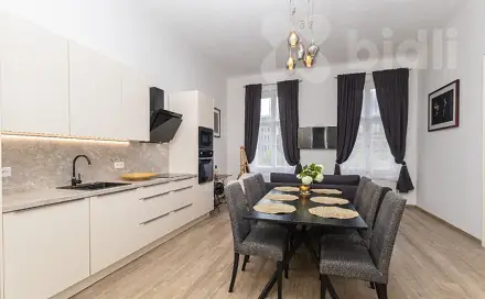 Pronájem bytu 2+kk 95 m², U nádražní lávky, Praha 8 - Karlín