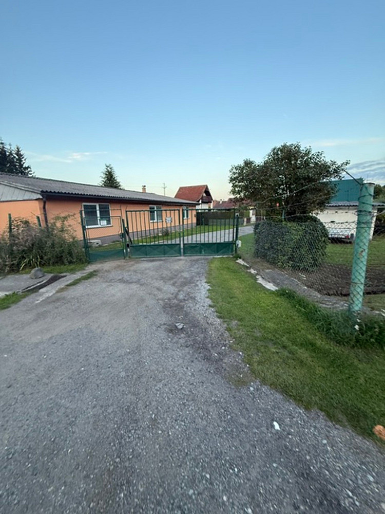 Prodej stavebního pozemku 349 m² – fotografie 3