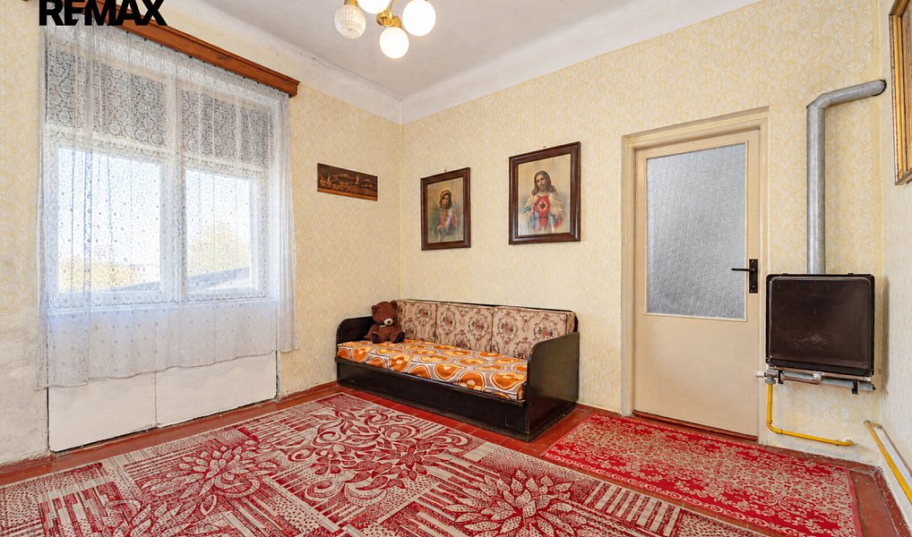 Prodej domu 90 m² s pozemkem 322 m², Hodonín – náhled fotky 2