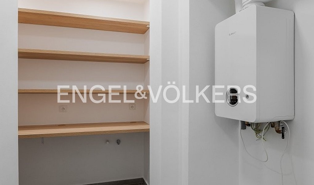 Pronájem bytu 2+kk 90 m², Praha – náhled fotky 8