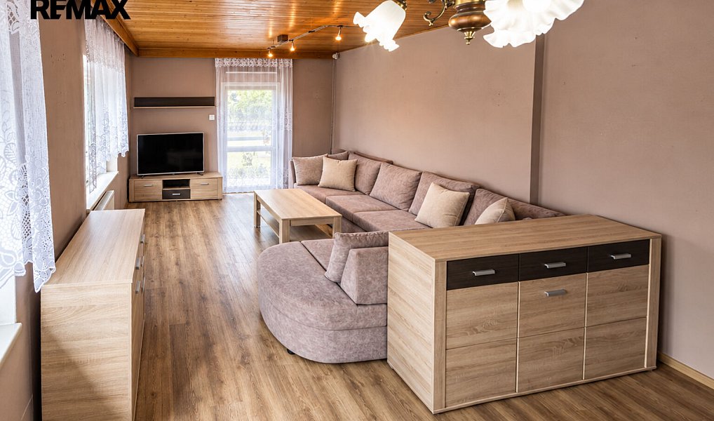 Prodej domu 290 m² s pozemkem 877 m², Habartov – náhled fotky 4