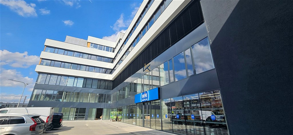 Pronájem obchodních prostor 700 m² — photo 3
