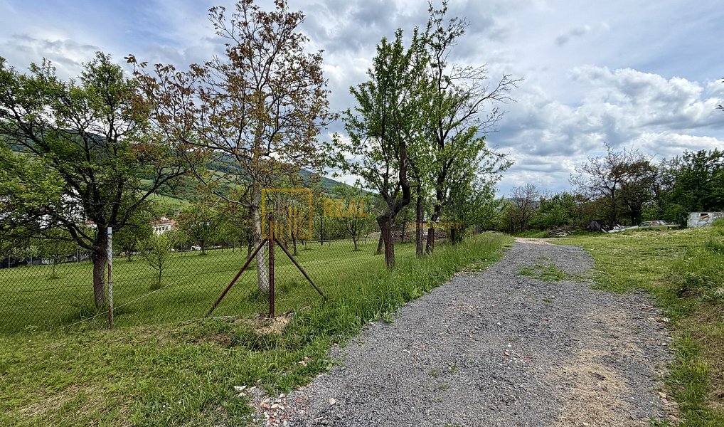 Prodej stavebního pozemku 750 m², Březová – náhled fotky 2