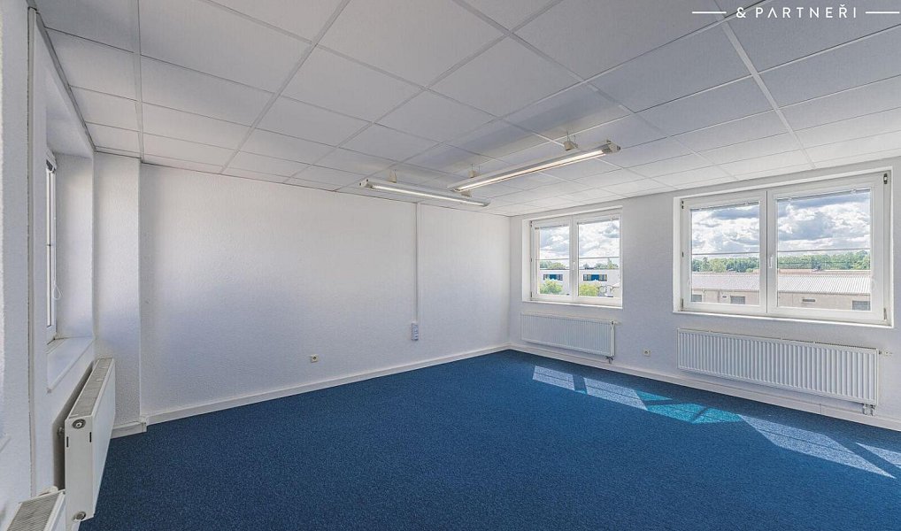 Pronájem kanceláře 102 m², Hradec Králové – náhled fotky 11