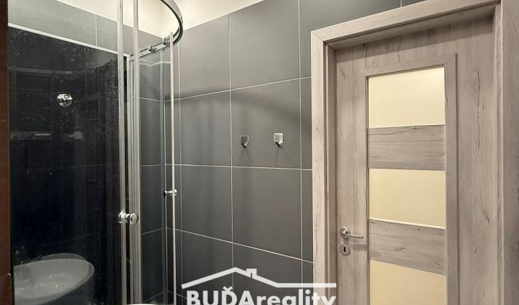 Prodej bytu 1+kk 27 m², Zlín – náhled fotky 11