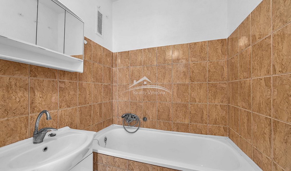 Prodej bytu 3+1 72 m², Dobronín – náhled fotky 5