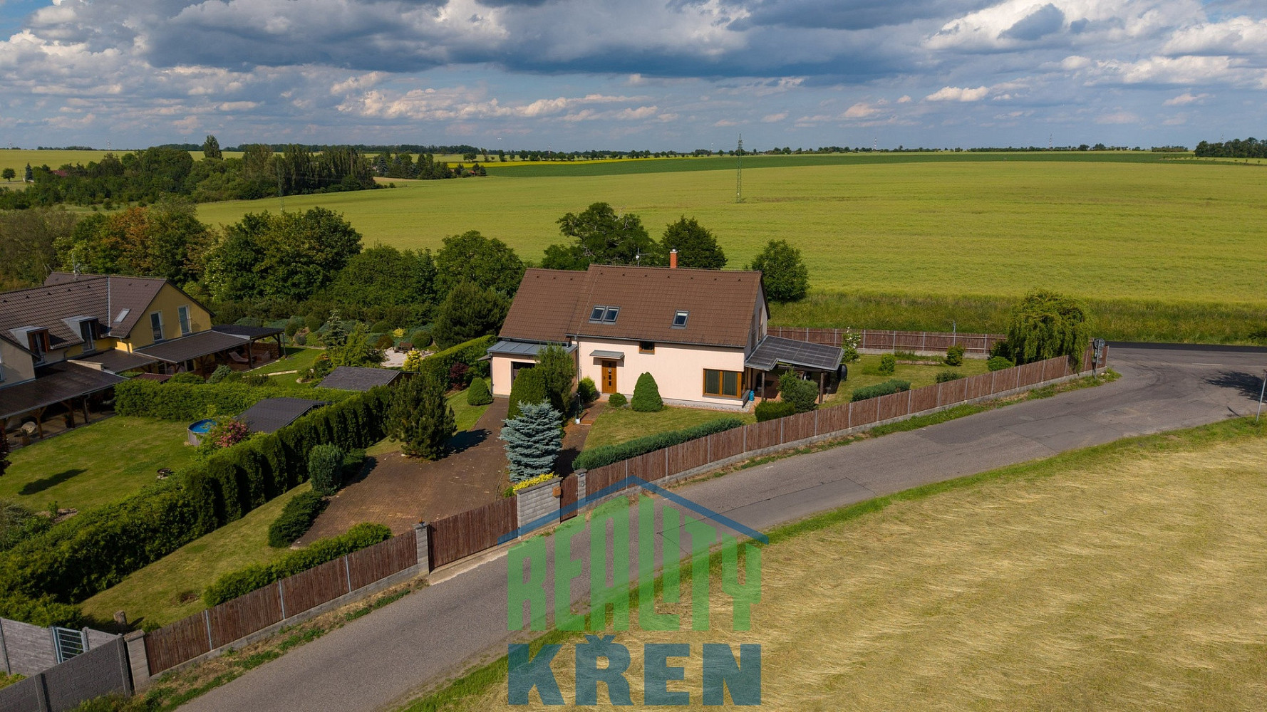 Prodej domu 151 m² s pozemkem 1 144 m² – fotografie 3