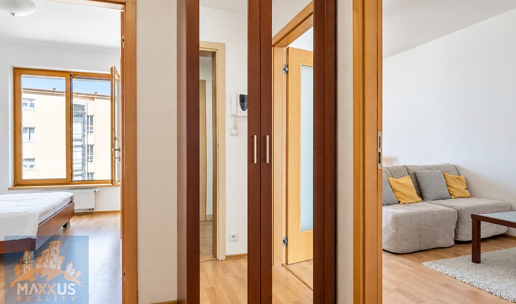 Pronájem bytu 2+kk 50 m², Praha – náhled fotky 4