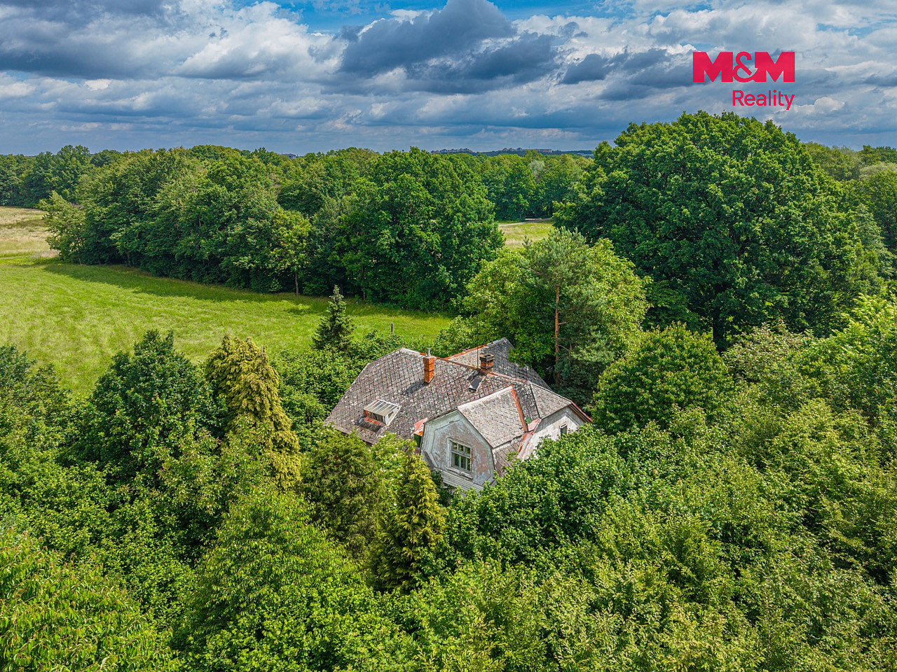 Prodej domu 300 m² s pozemkem 2 458 m² – fotografie 2