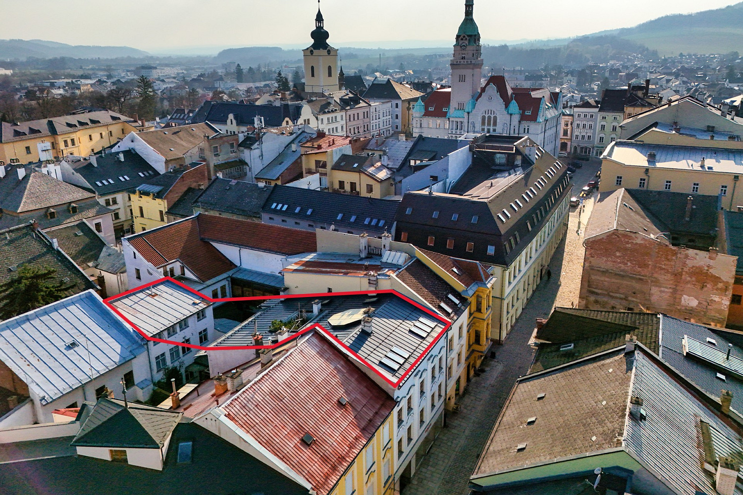Prodej nájemního domu, činžáku 700 m² — photo 2