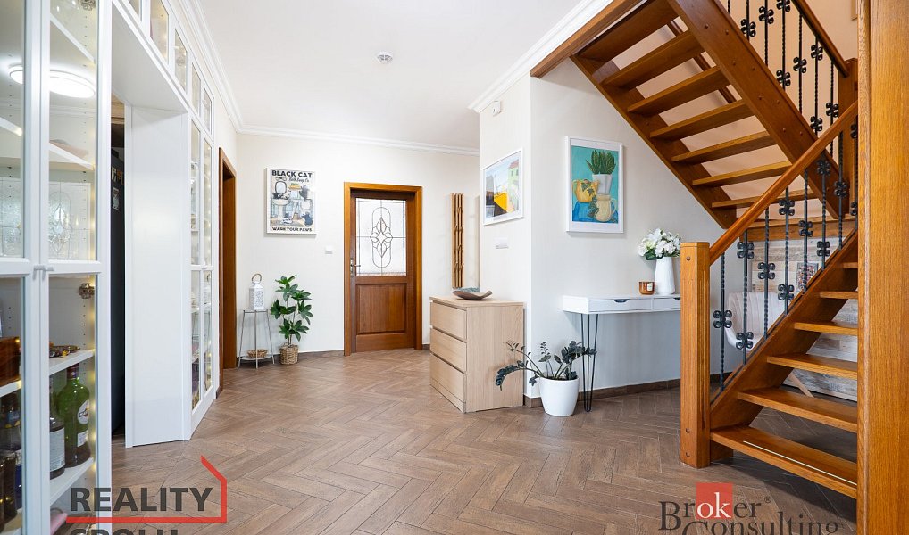 Prodej domu 288 m² s pozemkem 867 m², Kly – náhled fotky 5