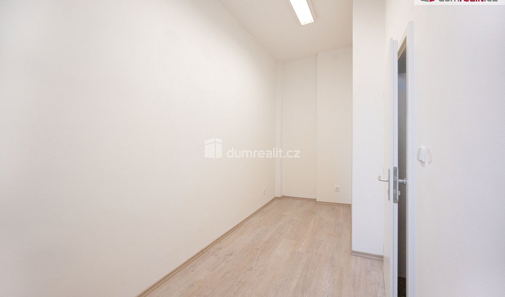 Pronájem kanceláře 10 m², České Budějovice – náhled fotky 6