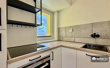 Pronájem bytu 2+kk 42 m², Teplého, Pardubice - Zelené Předměstí