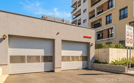 Pronájem garážového stání 13 m2 v moderní rezidenci Tesla Hloubětín, Praha 9, Poděbradská, Praha 9 - Hloubětín