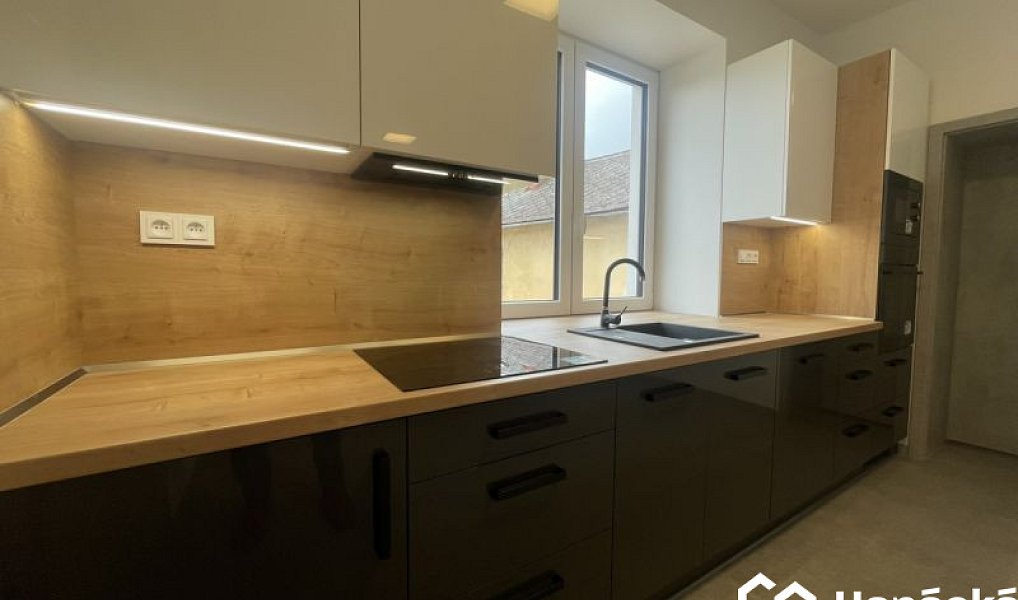 Pronájem bytu 1+kk 29 m², Dr. Stojana, Hulín, okres Kroměříž