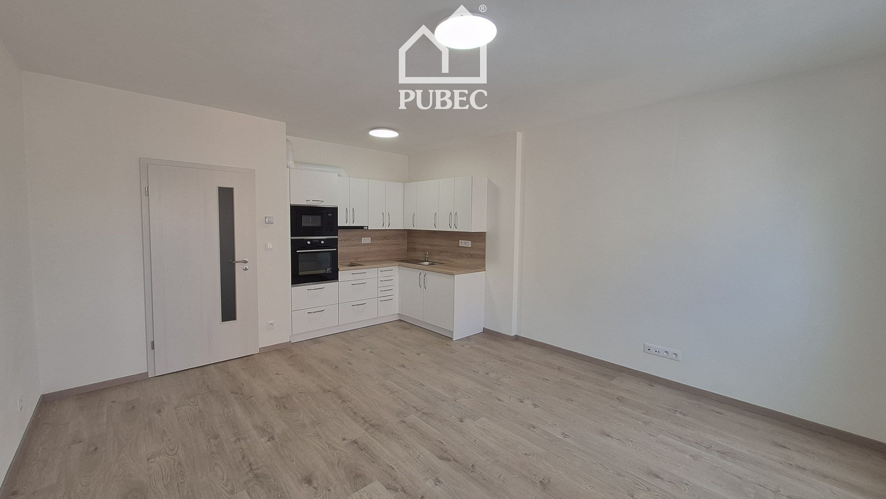 Pronájem bytu 1+kk 32 m² – fotografie 3