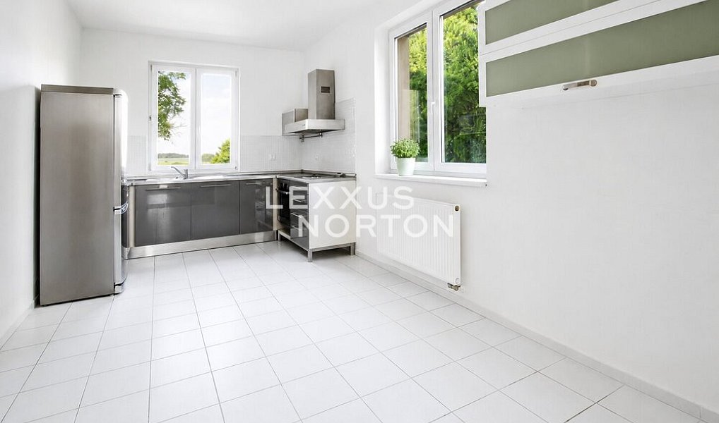 Pronájem domu 300 m² s pozemkem 1 000 m², Praha – náhled fotky 4