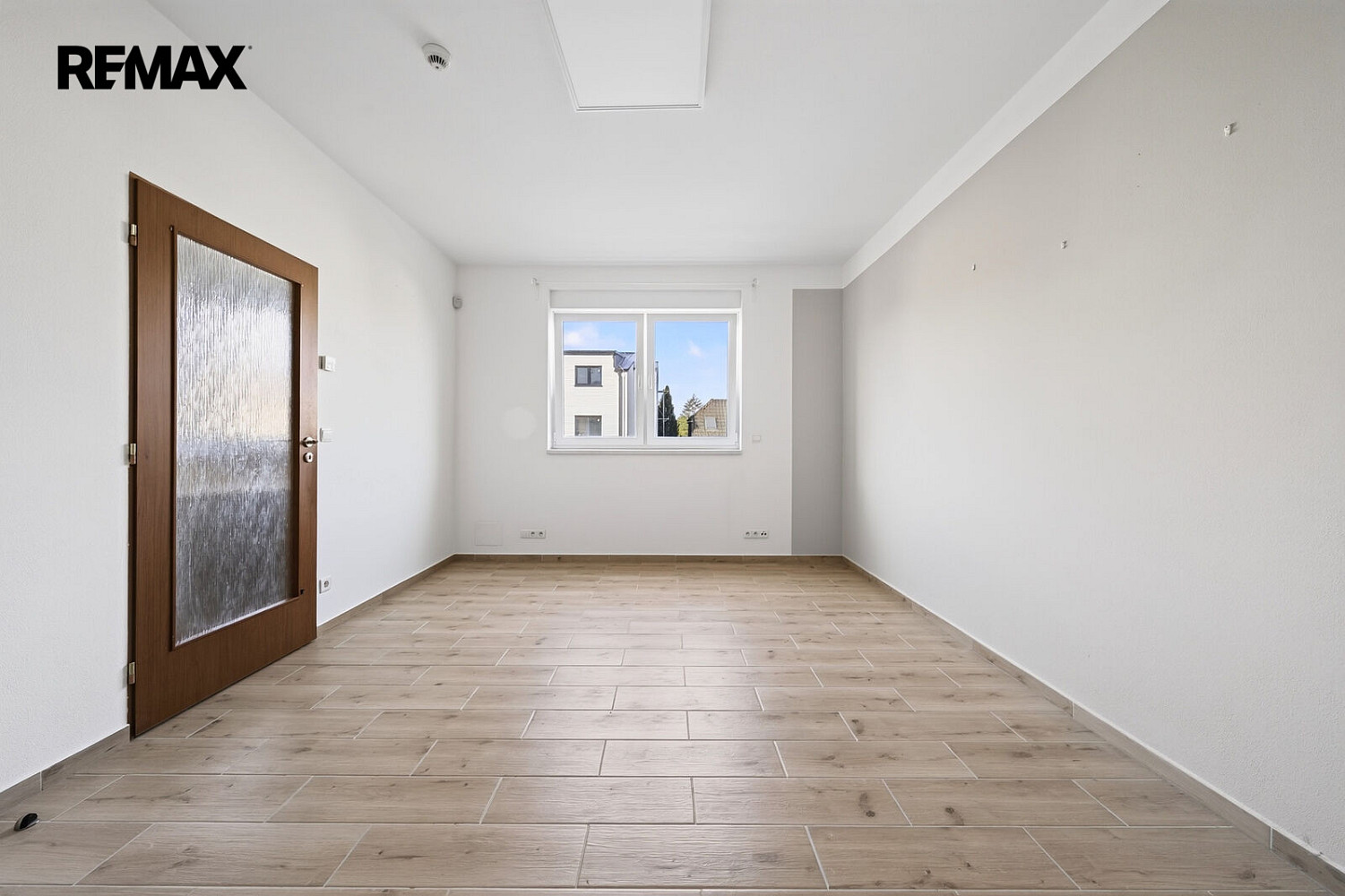 Pronájem bytu 2+1 55 m² – fotografie 4