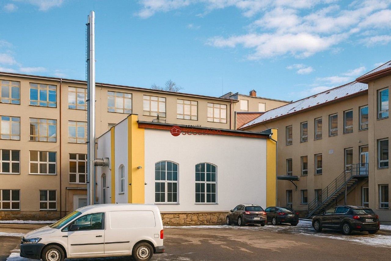 Pronájem komerčního objektu (jiného typu) 185 m²