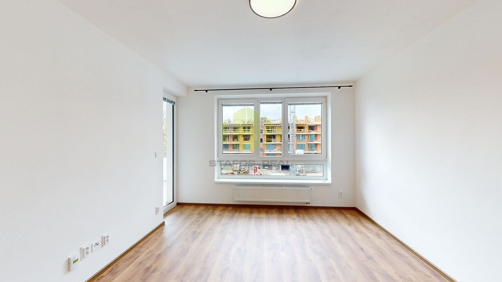 Pronájem bytu 2+kk 51 m² – pohled 2