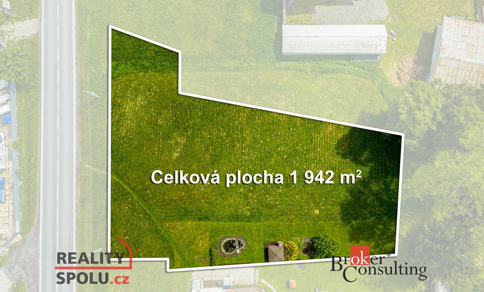 Prodej stavebního pozemku 1 942 m² – fotografie 3