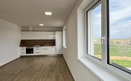 Pronájem bytu 2+kk 51 m², Jabloňová, Bučovice - Kloboučky, okres Vyškov