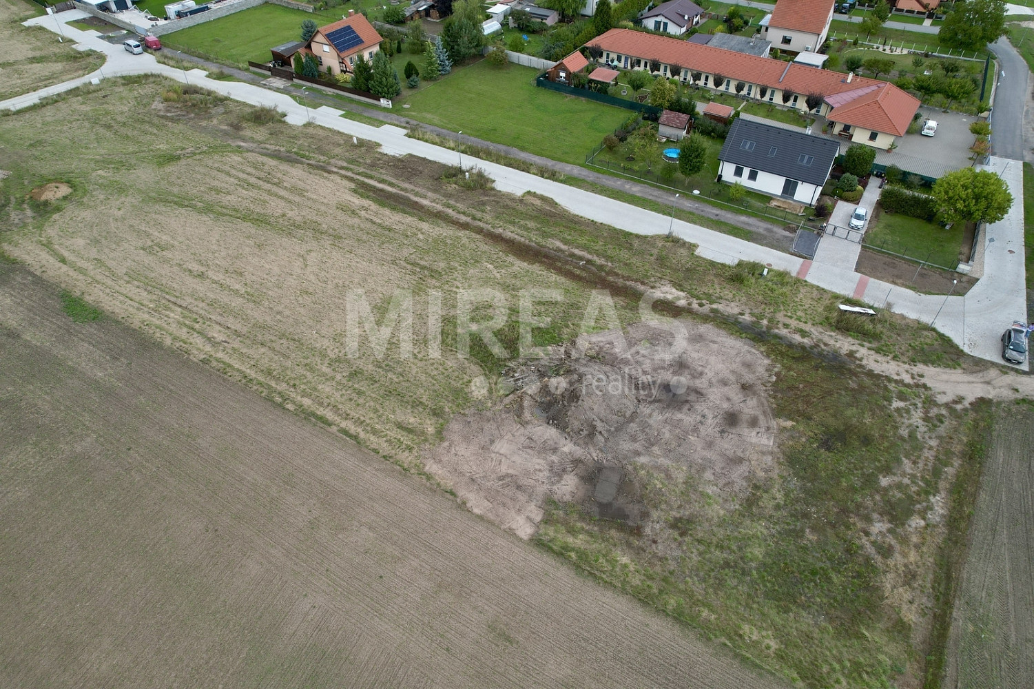Prodej stavebního pozemku 991 m² — photo 3