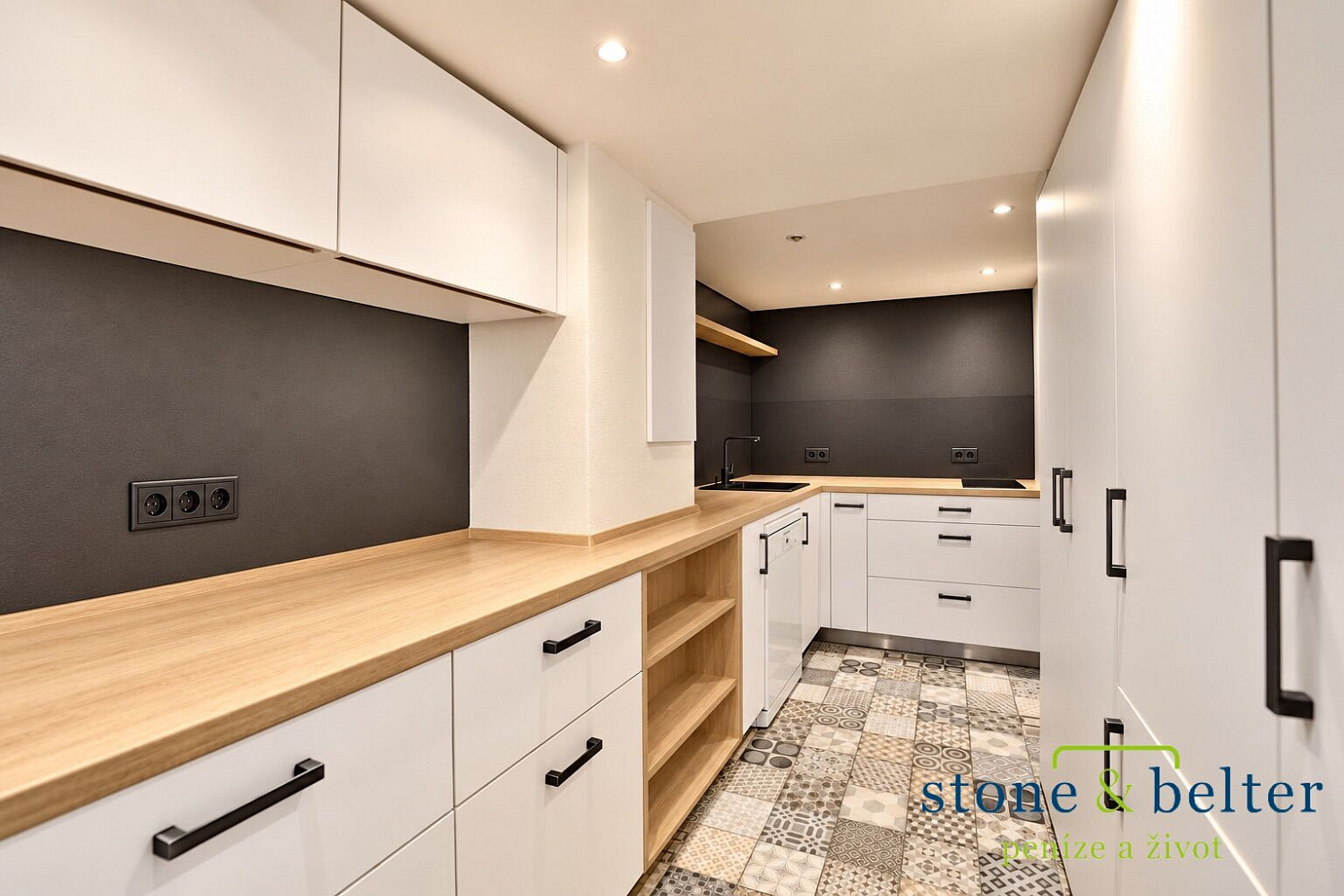 Prodej bytu 2+1 58 m² – fotografie 2