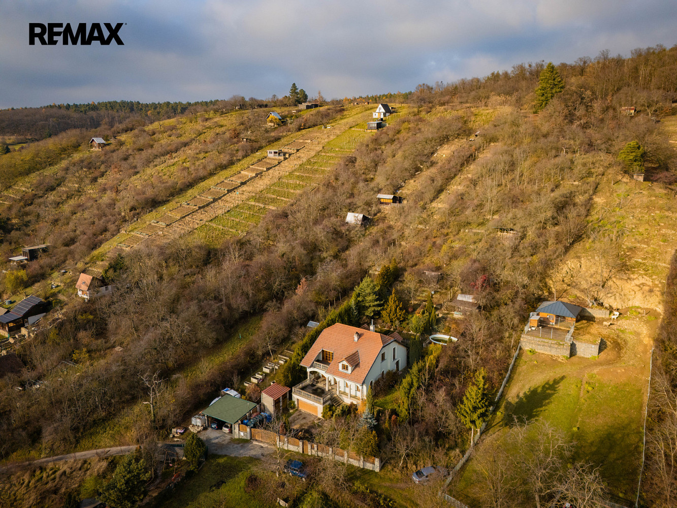 Prodej domu 252 m² s pozemkem 1 297 m² — photo 4