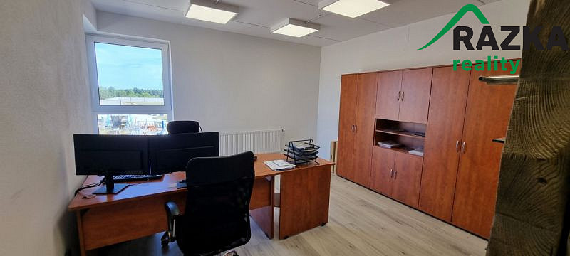 Pronájem výrobních prostor 4 640 m² – fotografie 5