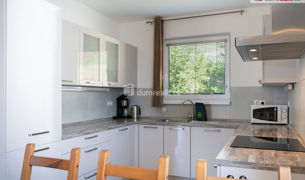 Prodej domu 100 m² s pozemkem 869 m², Lipno nad Vltavou – náhled fotky 9