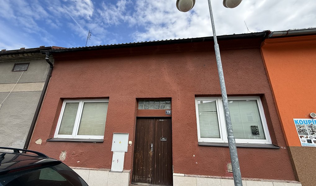 Prodej domu 221 m² s pozemkem 221 m², Hořice – náhled fotky 2