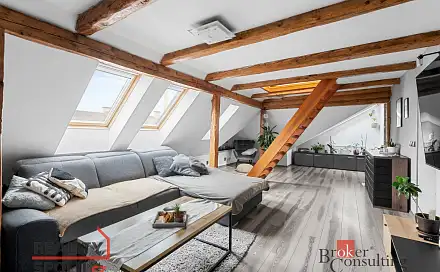Prodej bytu 2+1 80 m², Voletinská, Trutnov - Poříčí
