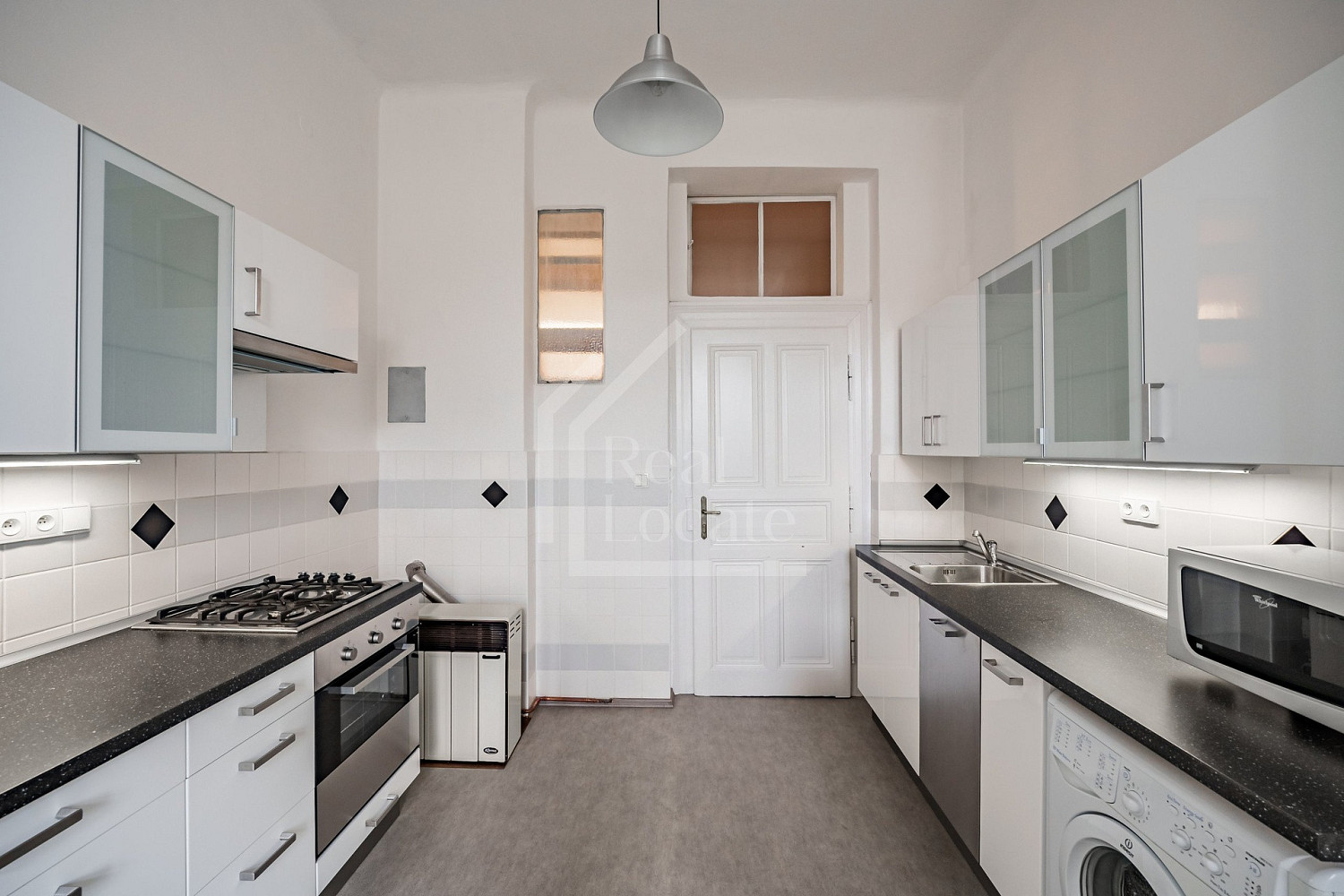 Pronájem bytu 2+kk 81 m² – fotografie 5