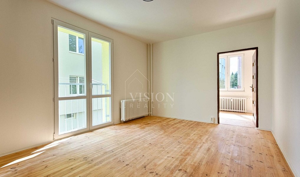 Prodej bytu 4+1 65 m², Jindřichův Hradec – náhled fotky 3