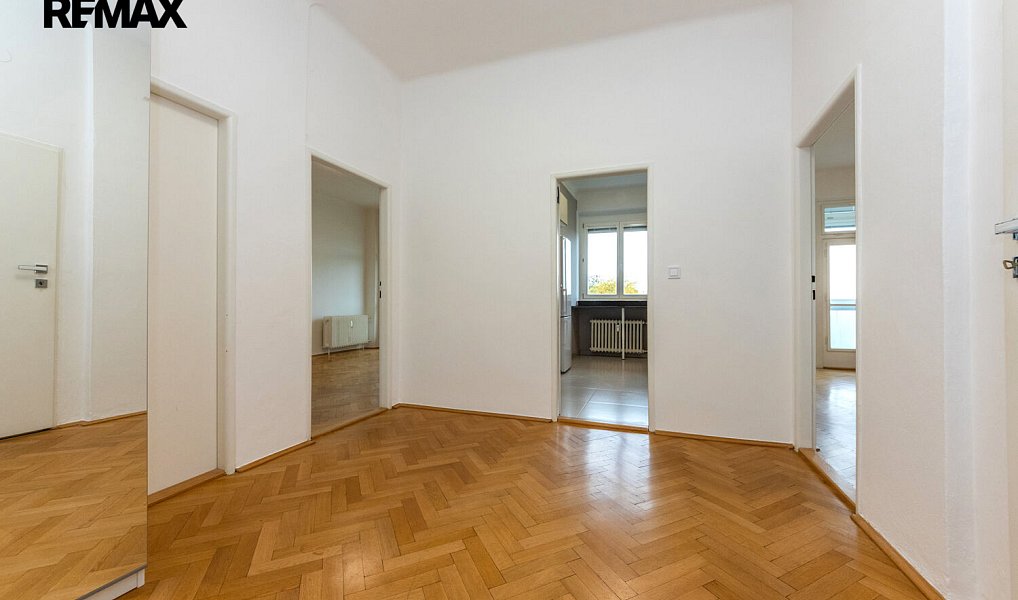 Pronájem bytu 2+1 74 m², Praha – náhled fotky 7