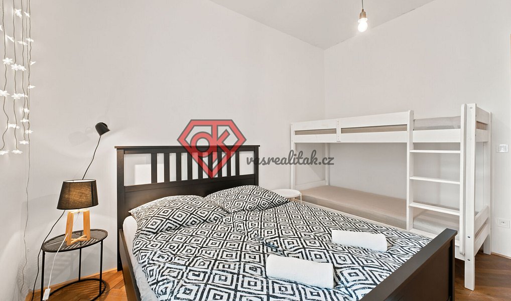 Prodej ubytovacího objektu 448 m², Králíky – náhled fotky 20