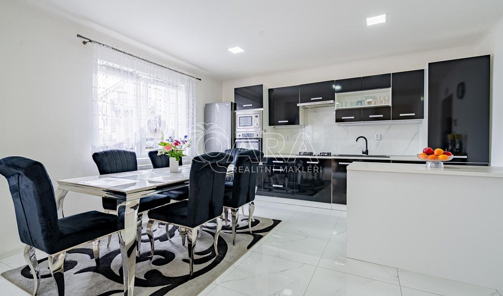 Prodej domu 81 m² s pozemkem 911 m², Zvoleněves – náhled fotky 6