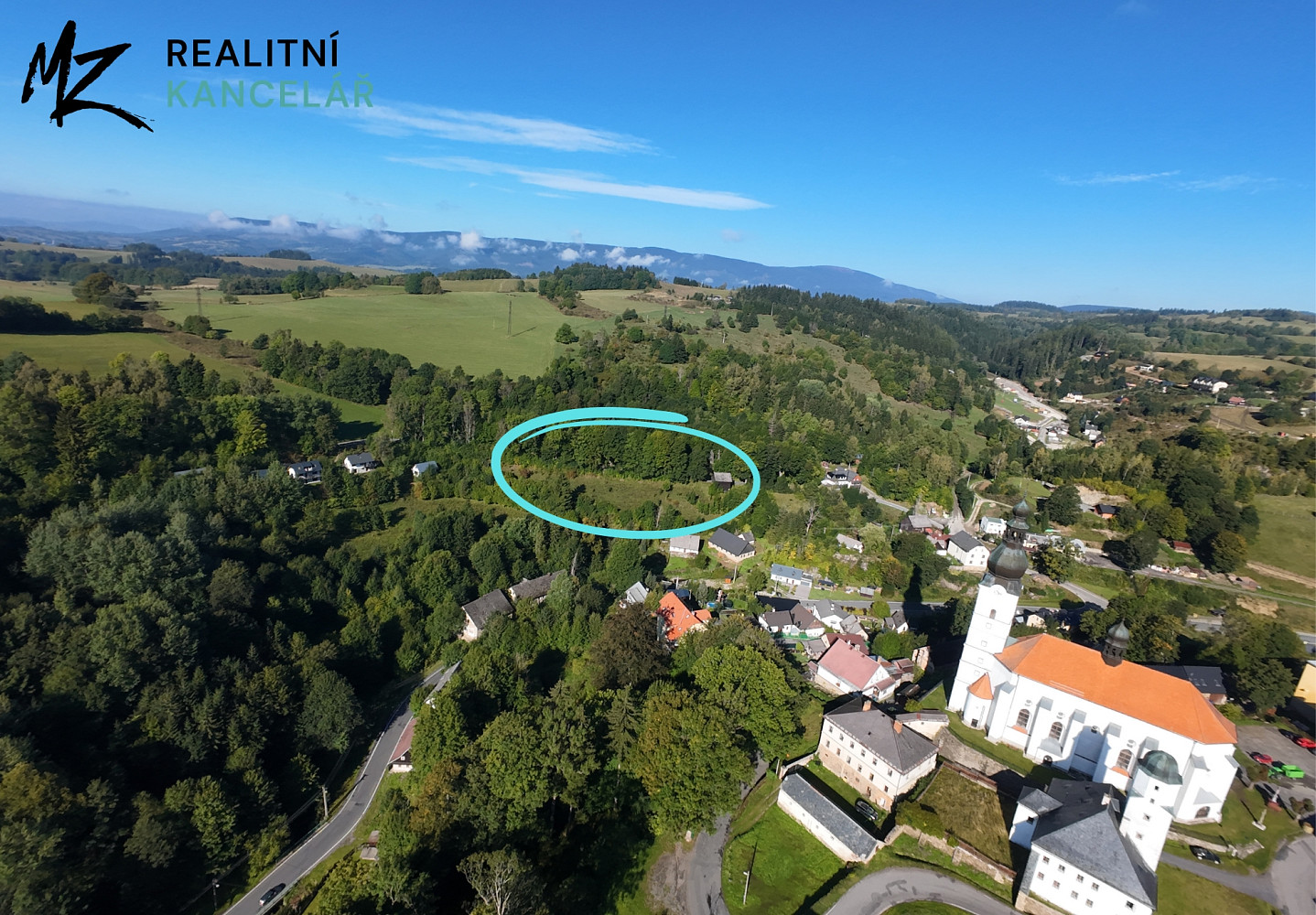 Prodej stavebního pozemku 3 323 m²
