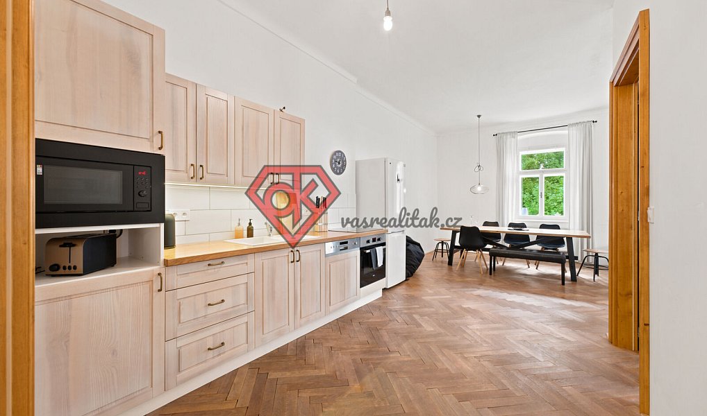 Prodej ubytovacího objektu 448 m², Králíky – náhled fotky 17
